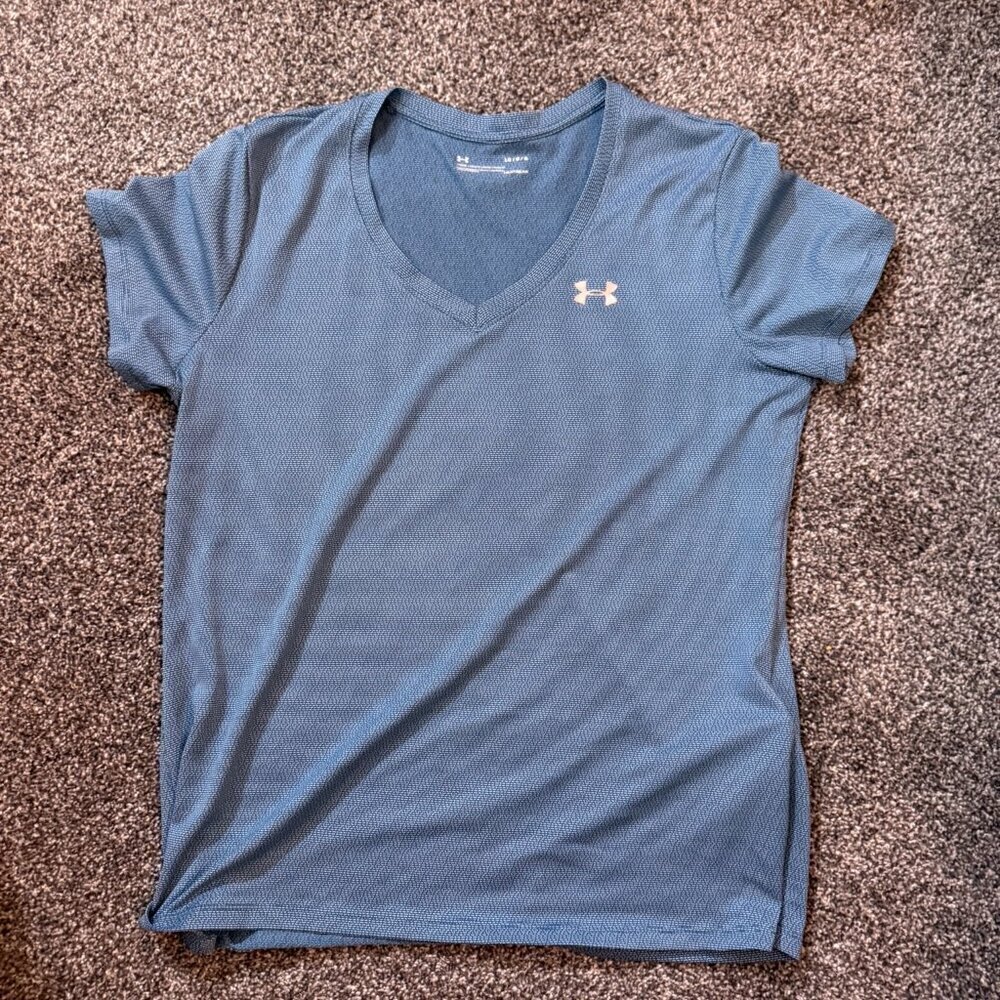Under Armour Loose Style Heatgear v-neck t-shirt